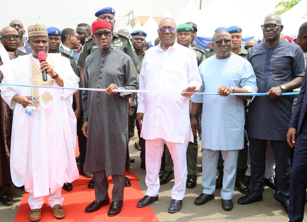 Tambuwal lauds Okowa, inaugurates projects in Delta