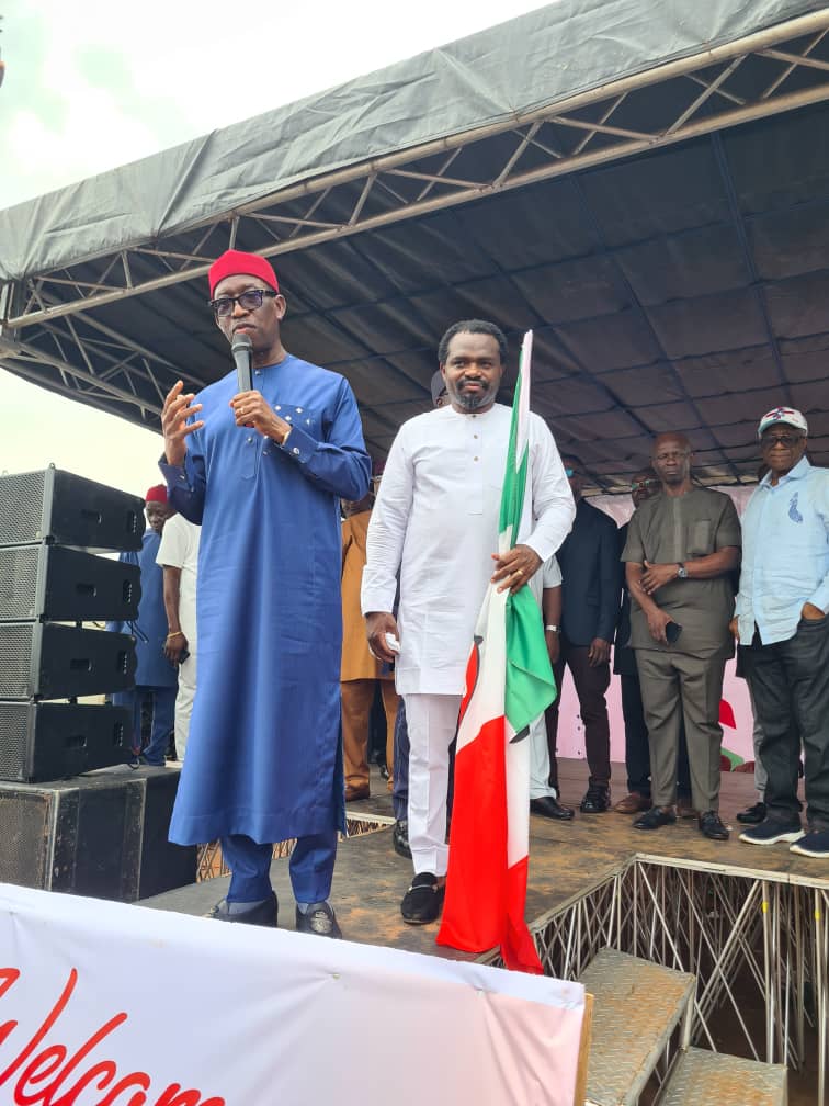 Produce highest votes in forthcoming elections, Okowa charges Aniocha North as Fidel Onwodi returns to PDP