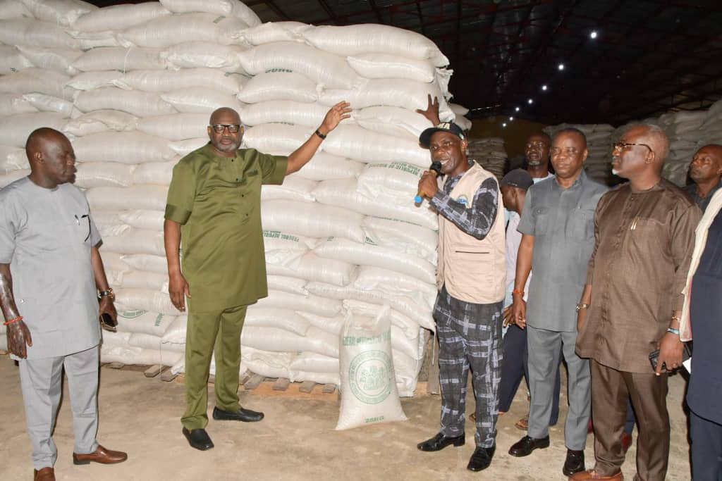 PALLIATIVE: Delta takes delivery of food items from FG