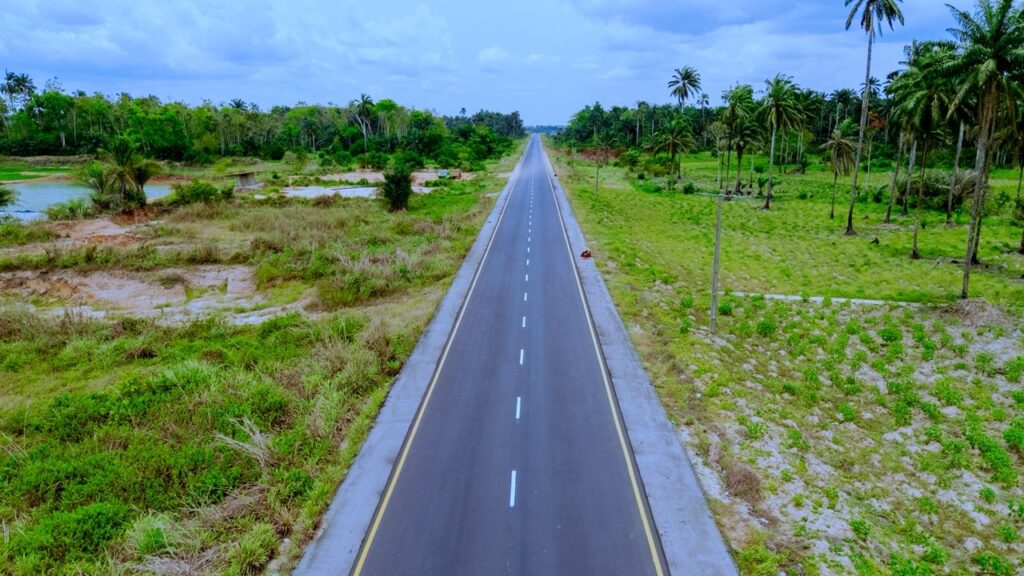 Oborevwori commissions 31km lifeline road, vows riverine transformation