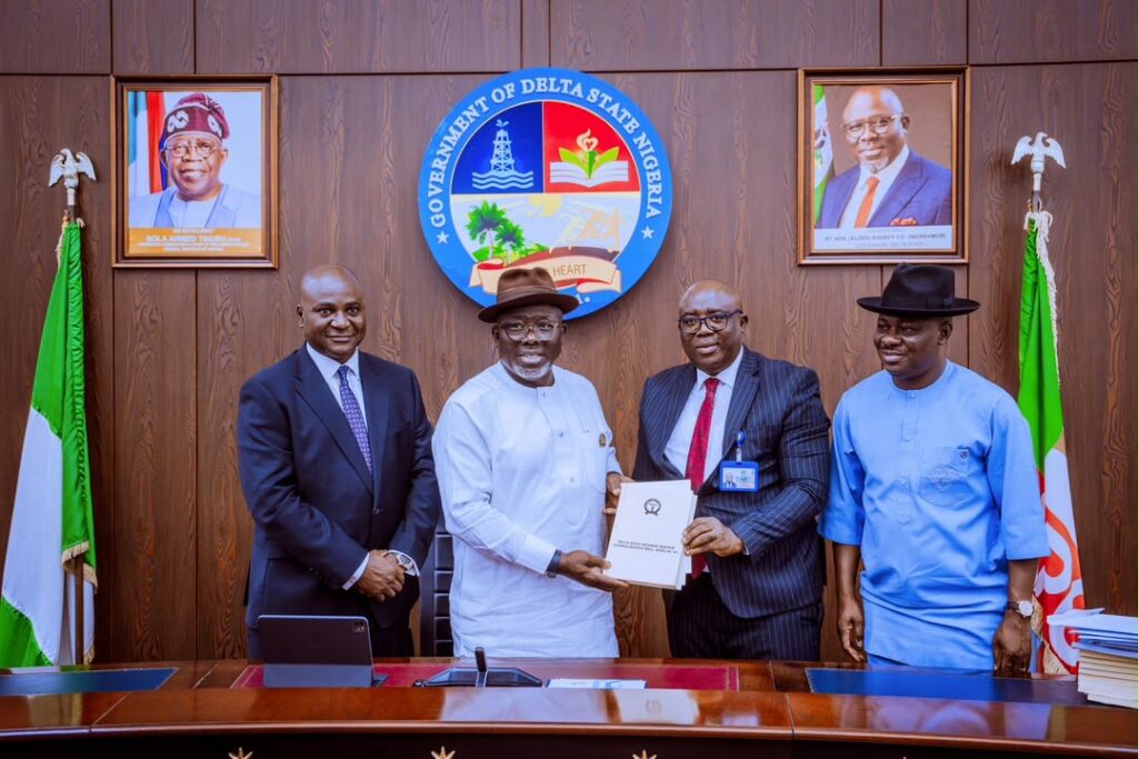 Delta Governor signs five bills, approves 13th month salary law for workers